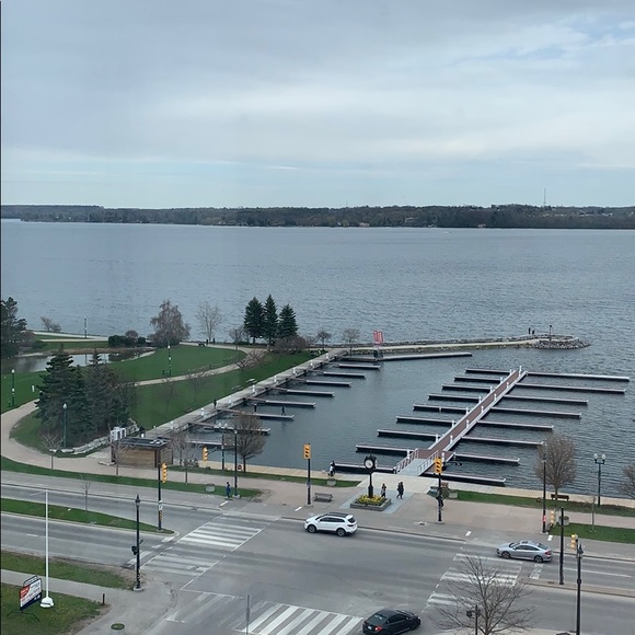 Meet your Posher, Vicki - Picture 1 of 1